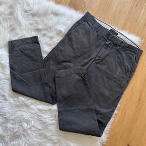 Banana Republic Aiden Chino - Size 33/30 - Grey